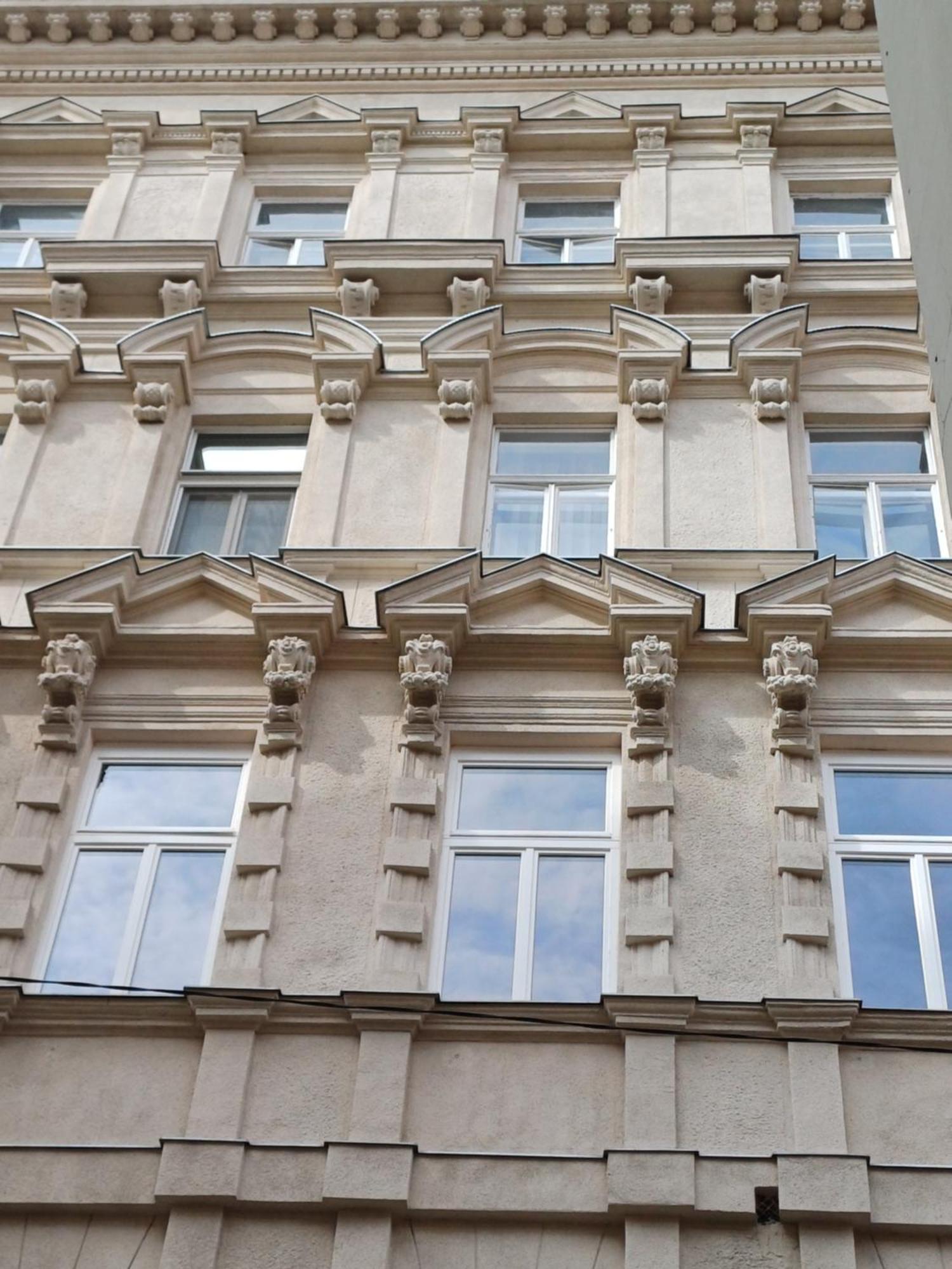 Andrassy Boulevard Budapest Exterior photo